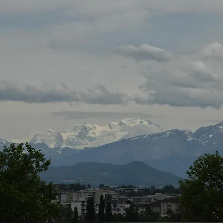 Апартаменты Urban Gallery Grand Geneve *